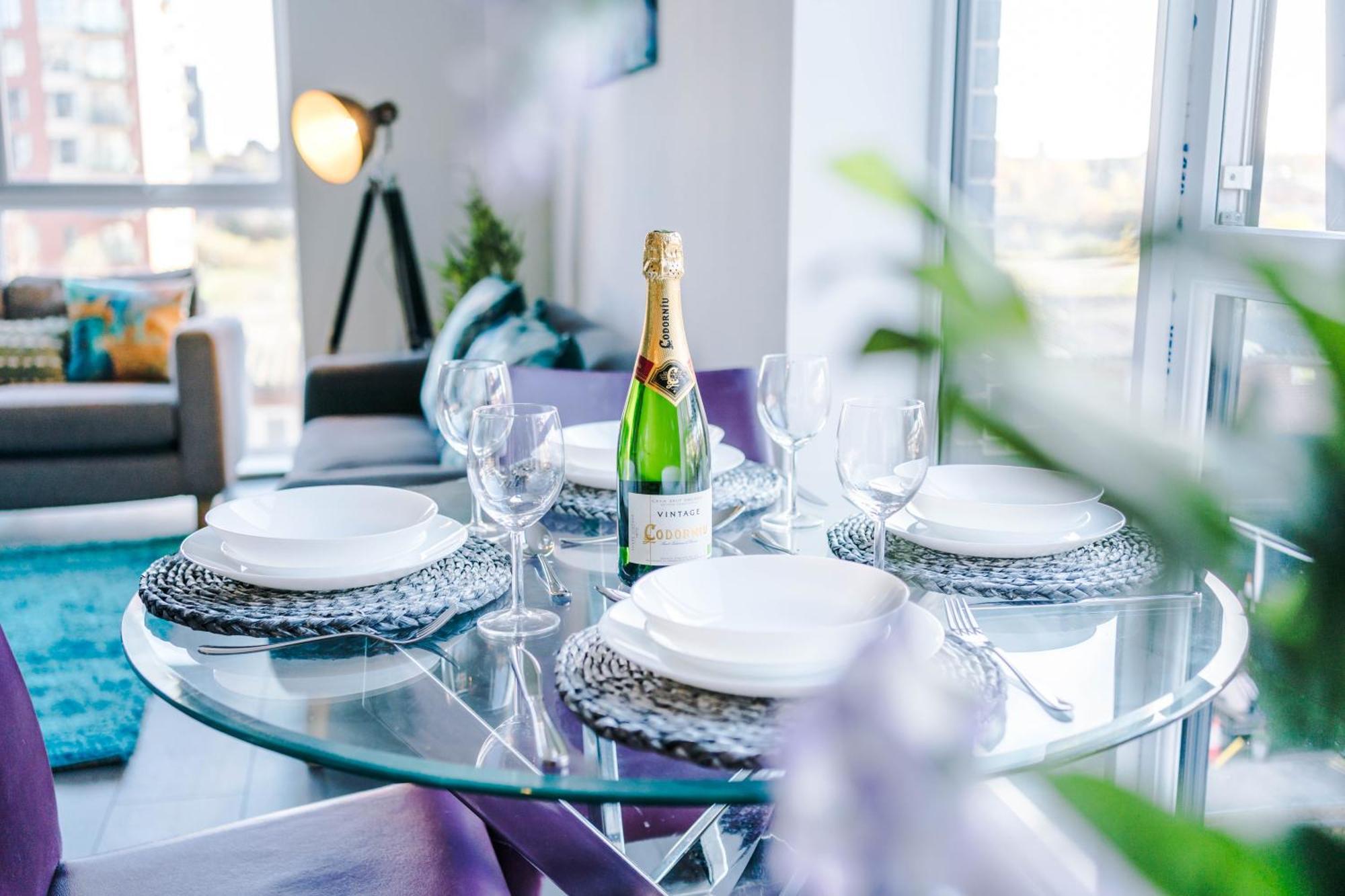 Lux Livin' Apartments - Luxury 5 Bed Apartment Manchester City Centre 外观 照片